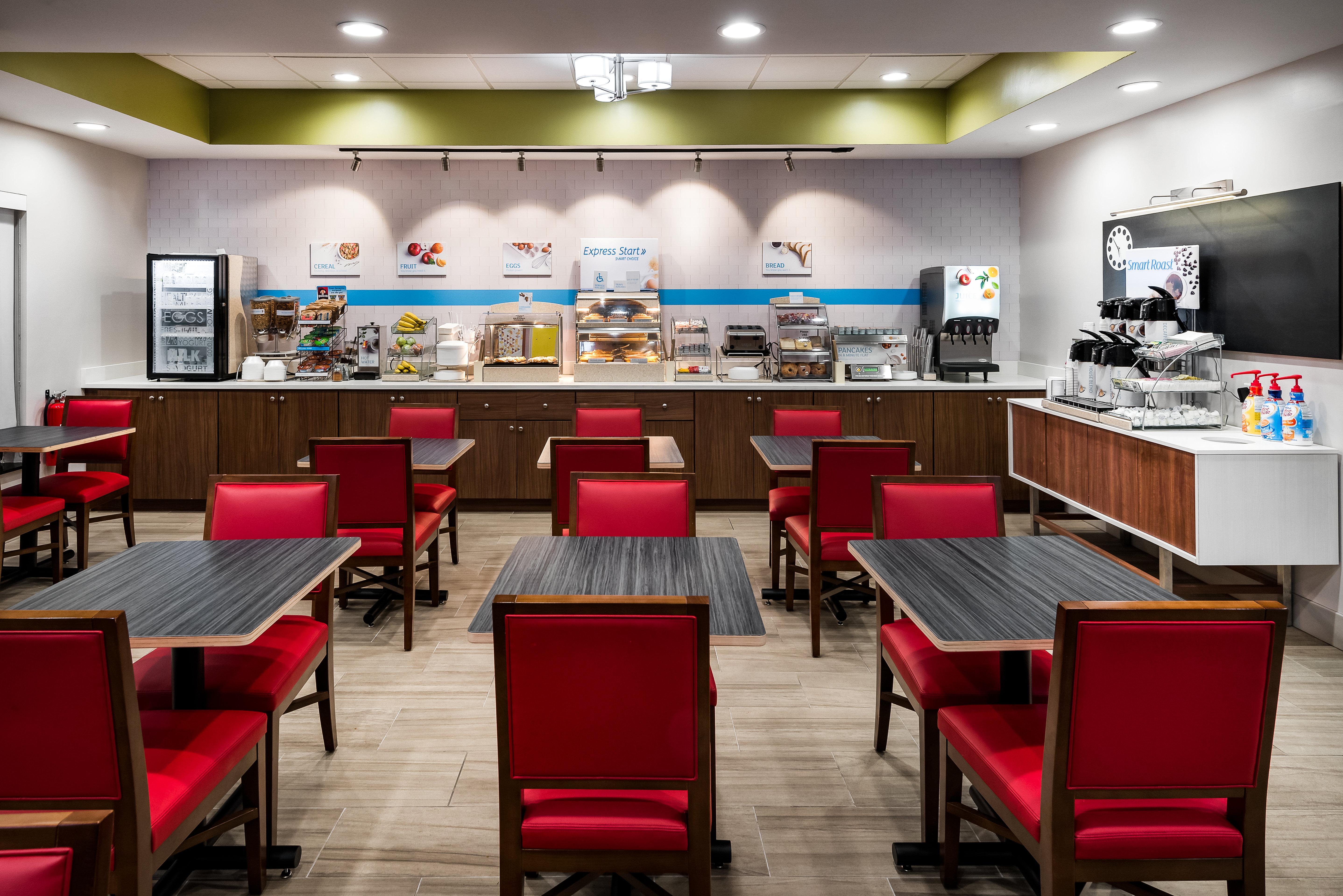 Holiday Inn Express Hotel & Suites Bartow By Ihg Exterior photo