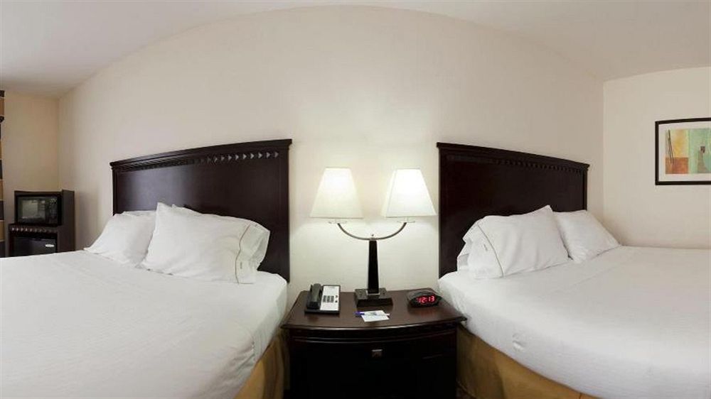 Holiday Inn Express Hotel & Suites Bartow By Ihg Exterior photo