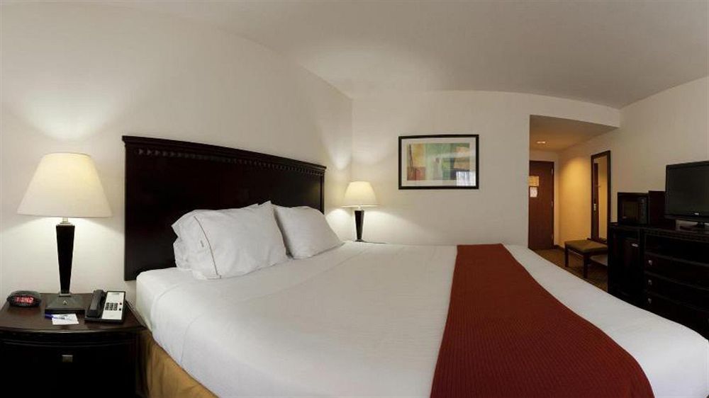Holiday Inn Express Hotel & Suites Bartow By Ihg Exterior photo