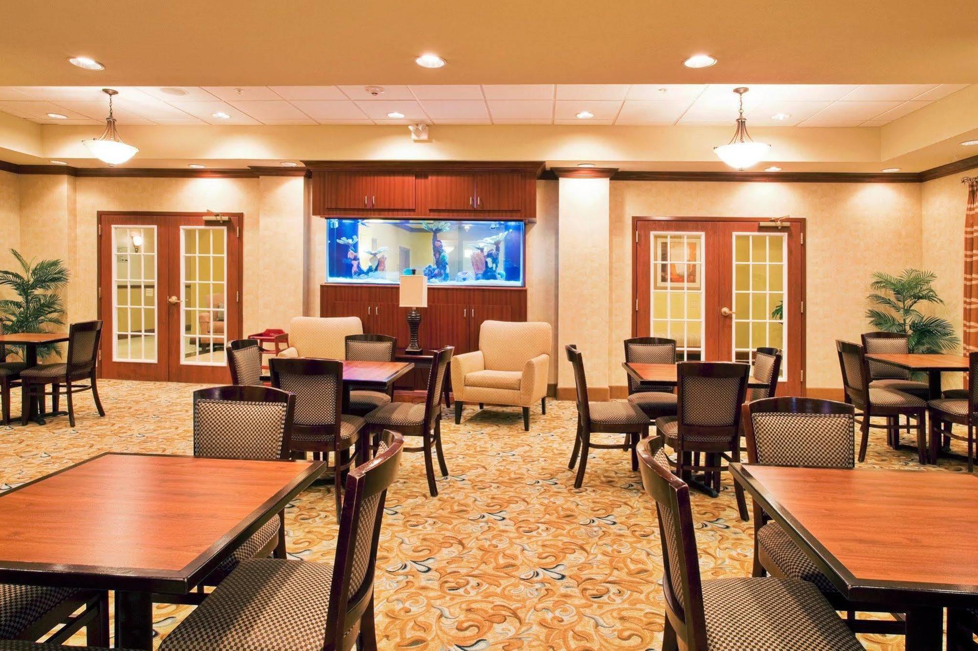 Holiday Inn Express Hotel & Suites Bartow By Ihg Exterior photo