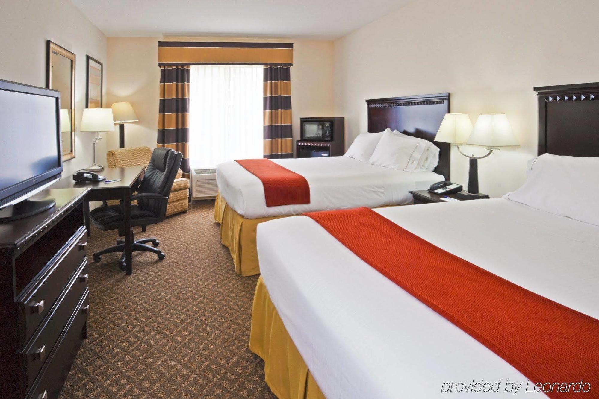 Holiday Inn Express Hotel & Suites Bartow By Ihg Exterior photo